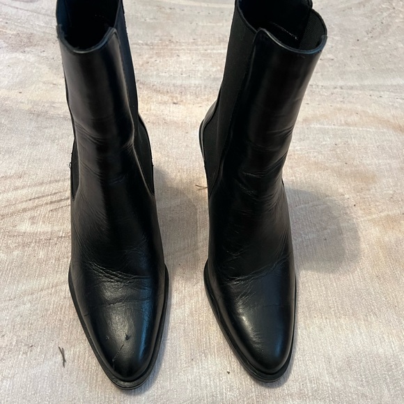 Zara booties - Picture 1 of 4